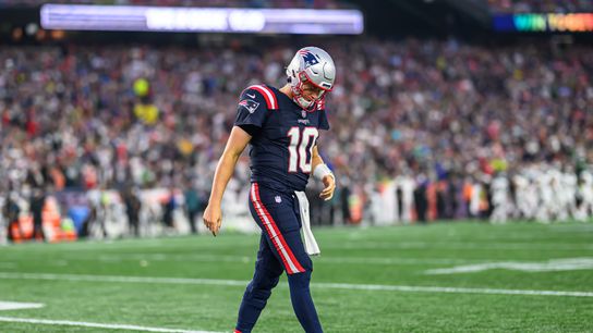 BSJ Game Report: Eagles 25, Patriots 20 - New England's defense did job but offense did not taken at Gillette Stadium (Patriots)
